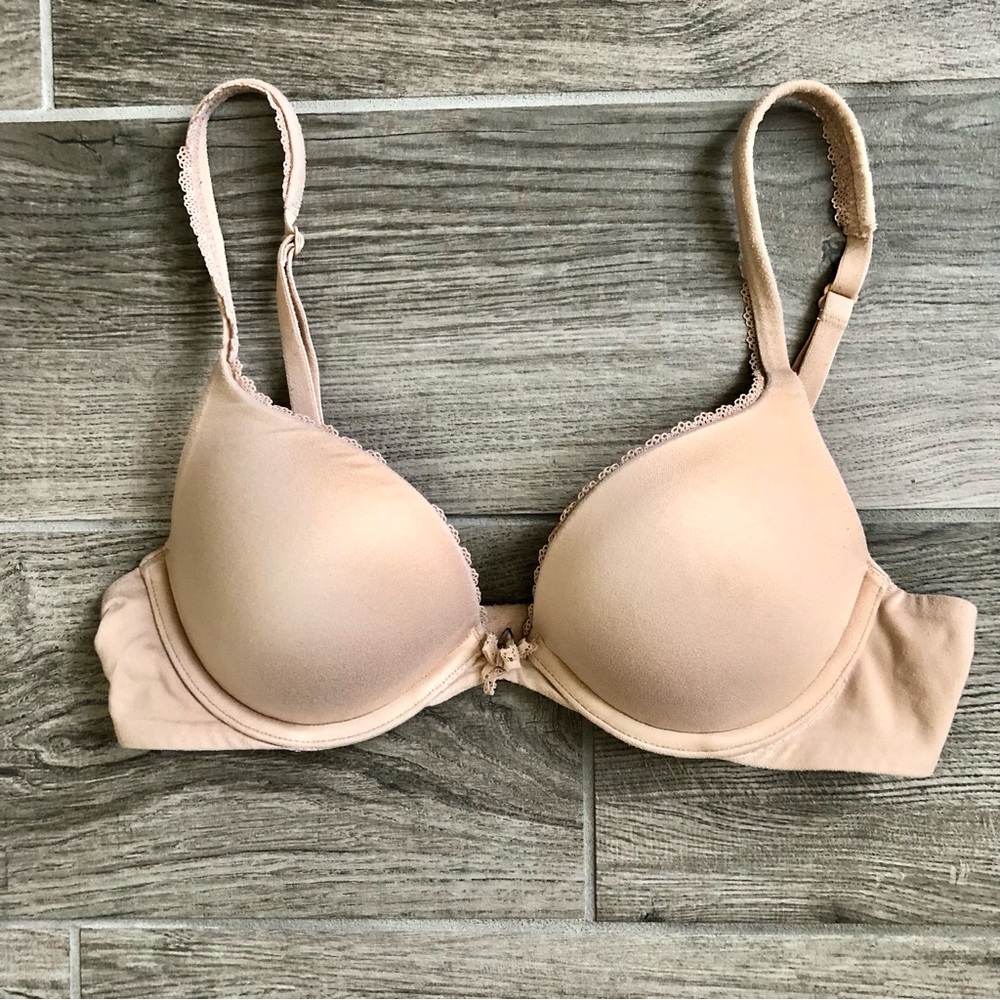Victoria’s Secret Body by Victoria Push Up Nude Beige Bra - 32B